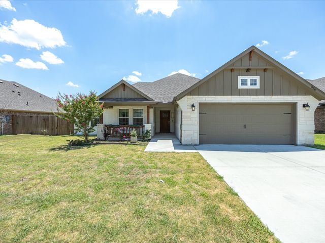 956 Sam Street, Springtown, TX 76082