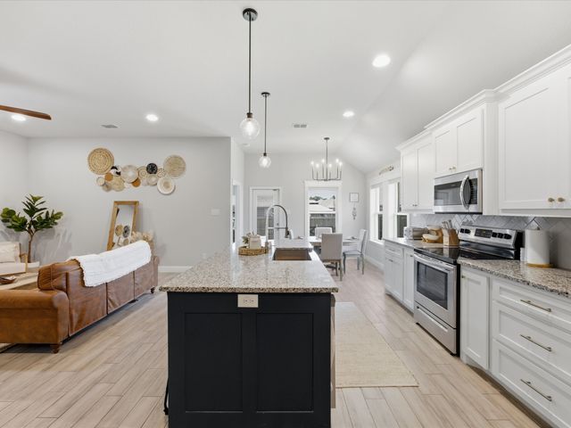 956 Sam Street, Springtown, TX 76082