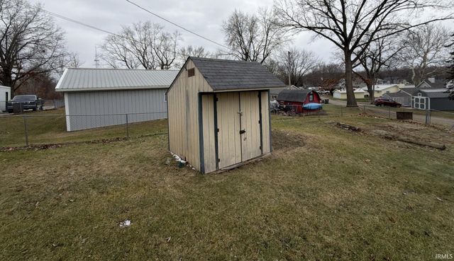 7505 N 1200 Road, Middlebury, IN 46540