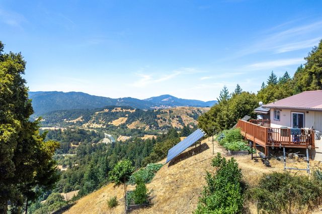 745 Applewood Road, Honeydew, CA 95545