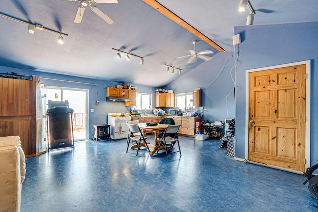 745 Applewood Road, Honeydew, CA 95545