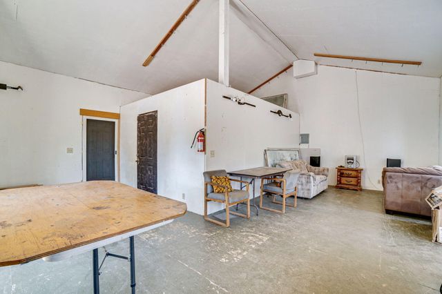 745 Applewood Road, Honeydew, CA 95545