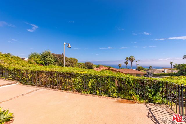 3636 Malibu Country Drive, Malibu, CA 90265