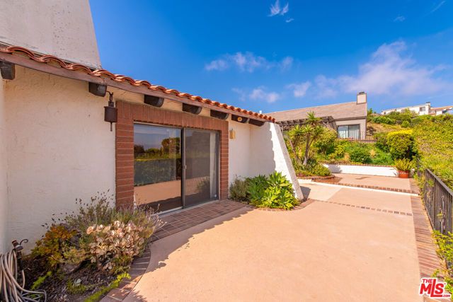 3636 Malibu Country Drive, Malibu, CA 90265