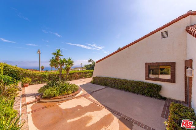 3636 Malibu Country Drive, Malibu, CA 90265