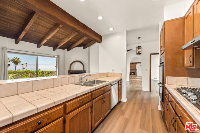 3636 Malibu Country Drive, Malibu, CA 90265