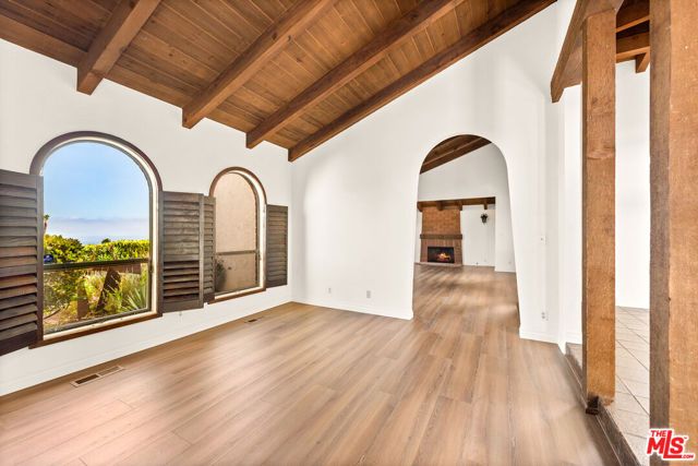 3636 Malibu Country Drive, Malibu, CA 90265