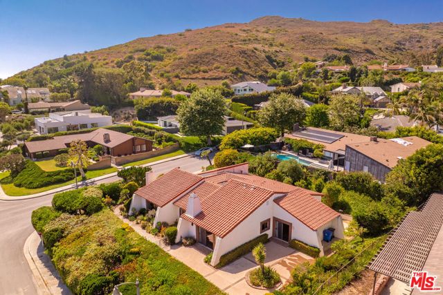 3636 Malibu Country Drive, Malibu, CA 90265