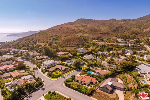 3636 Malibu Country Drive, Malibu, CA 90265