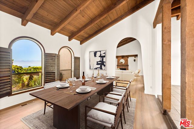 3636 Malibu Country Drive, Malibu, CA 90265