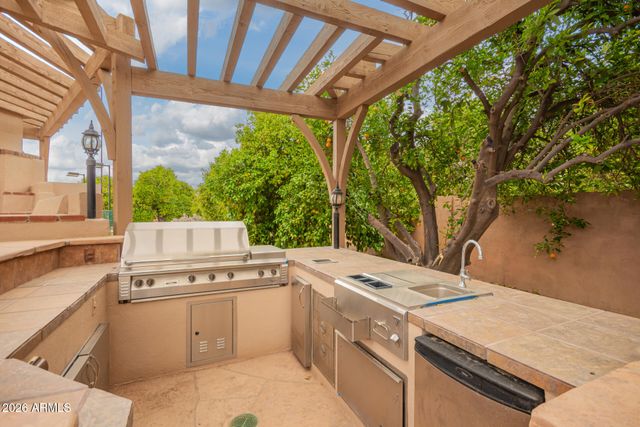2264 N 39TH Circle, Mesa, AZ 85215