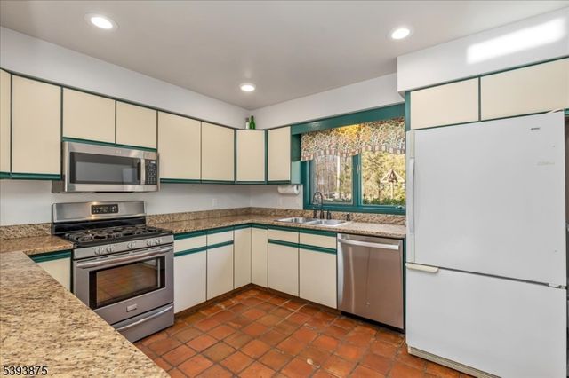 71 Sliker Road, Lebanon Twp., NJ 08826