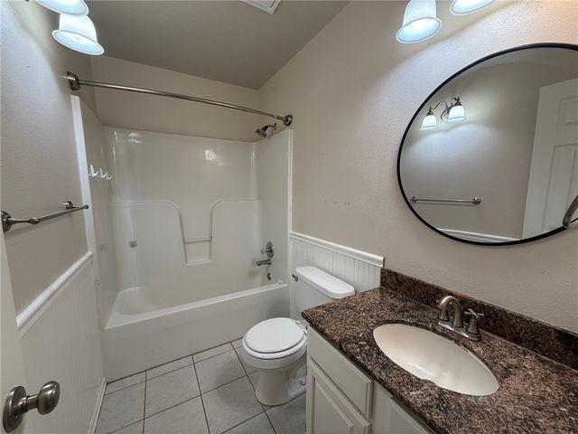 1808 Lancaster Drive, Springdale, AR 72762