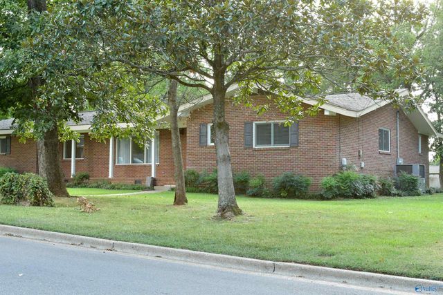 5808 Lenlock Circle SE, Huntsville, AL 35802