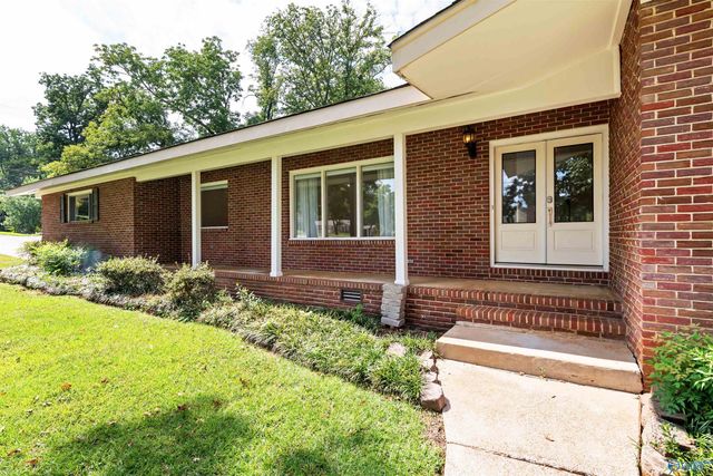 5808 Lenlock Circle SE, Huntsville, AL 35802