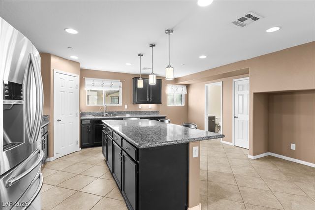 1525 Spiced Wine Avenue 25102, Henderson, NV 89074