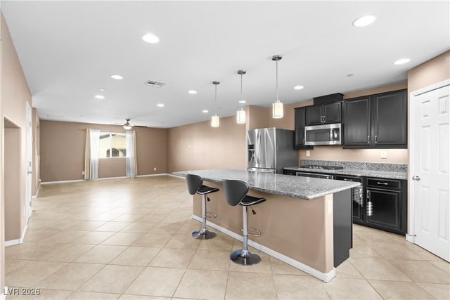 1525 Spiced Wine Avenue 25102, Henderson, NV 89074