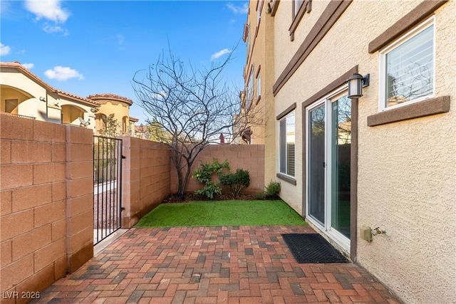 1525 Spiced Wine Avenue 25102, Henderson, NV 89074