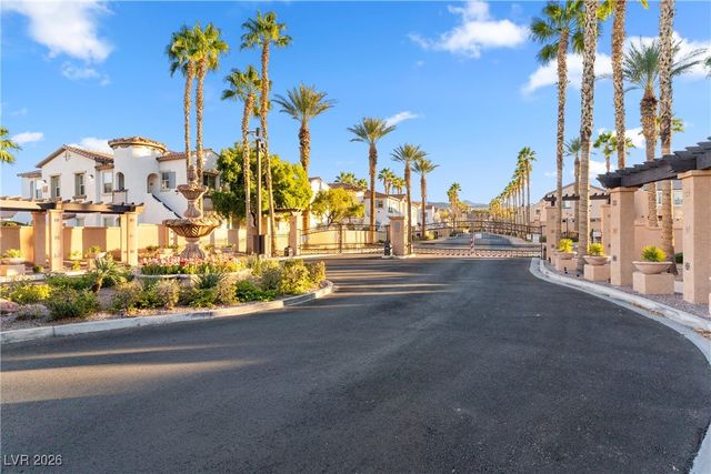 1525 Spiced Wine Avenue 25102, Henderson, NV 89074