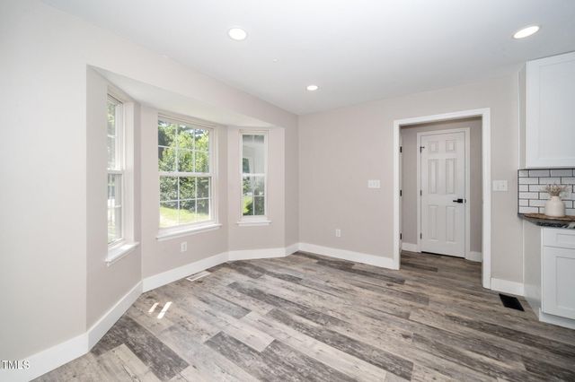 725 E Maple Lane, Fuquay Varina, NC 27526