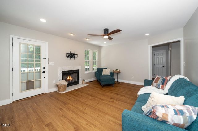 725 E Maple Lane, Fuquay Varina, NC 27526