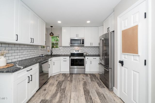 725 E Maple Lane, Fuquay Varina, NC 27526