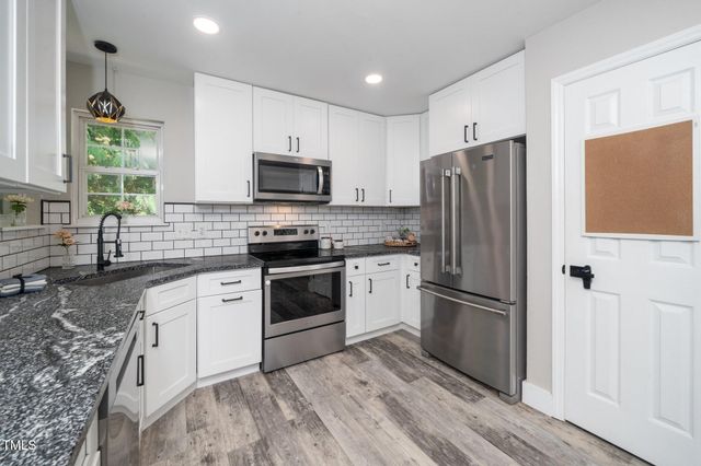 725 E Maple Lane, Fuquay Varina, NC 27526