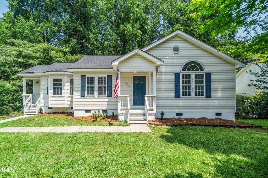 725 E Maple Lane, Fuquay Varina, NC 27526
