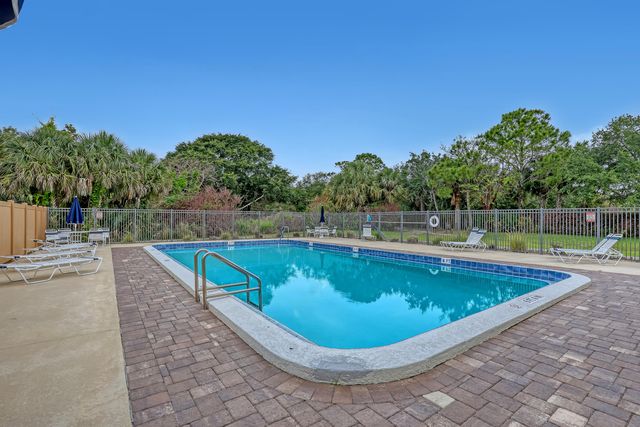 5808 SE Riverboat Drive 304, Stuart, FL 34997