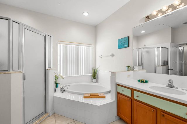 444 YORK DALE DRIVE, Ruskin, FL 33570