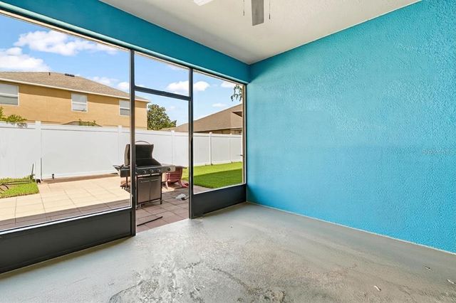 444 YORK DALE DRIVE, Ruskin, FL 33570