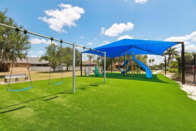 444 YORK DALE DRIVE, Ruskin, FL 33570