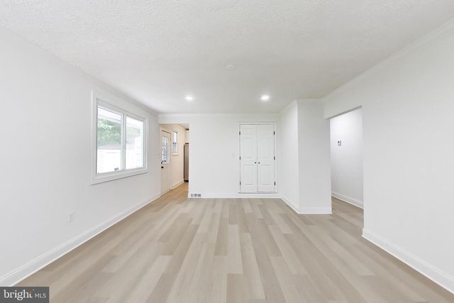 8107 ALLENDALE DR, Landover, MD 20785