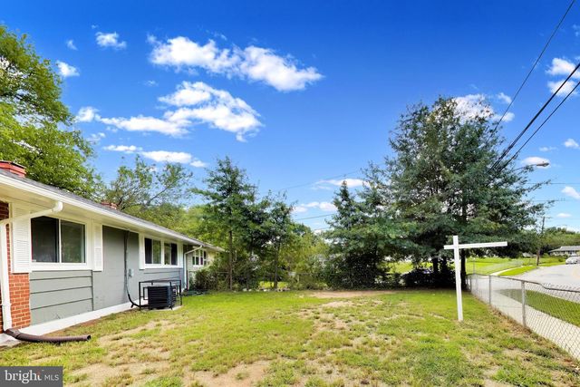 8107 ALLENDALE DR, Landover, MD 20785