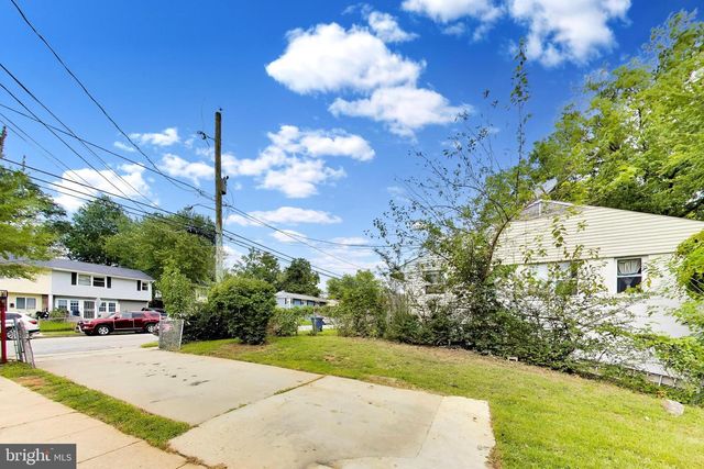 8107 ALLENDALE DR, Landover, MD 20785