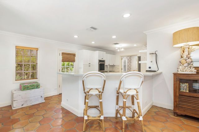 332 PILGRIM Road, West Palm Beach, FL 33405