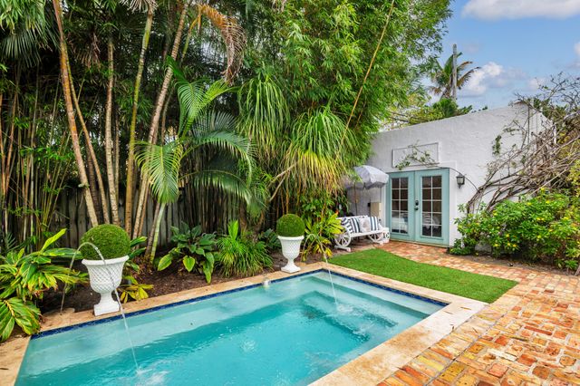 332 PILGRIM Road, West Palm Beach, FL 33405