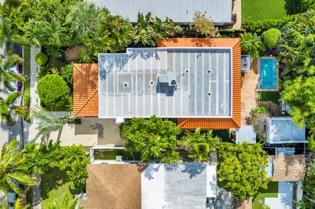 332 PILGRIM Road, West Palm Beach, FL 33405
