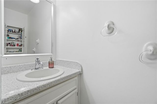 1713 Gray Slate CT, Virginia Beach, VA 23456