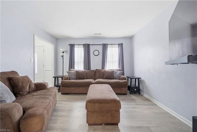 1713 Gray Slate CT, Virginia Beach, VA 23456