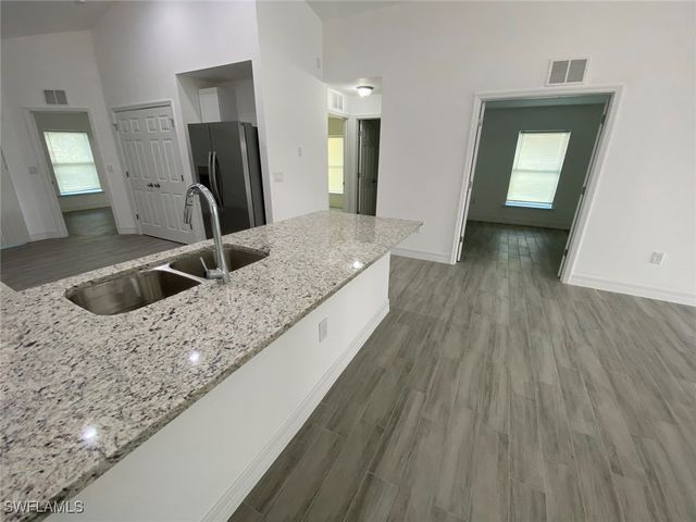 4516-4518 26th ST SW, Lehigh Acres, FL 33973