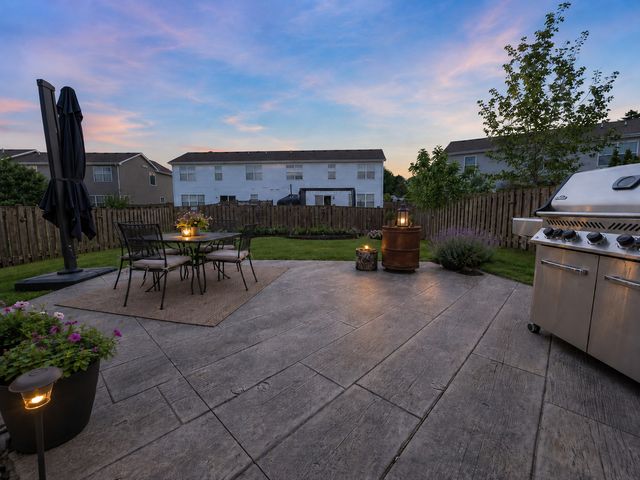 190 Norfolk Lane, Pingree Grove, IL 60140