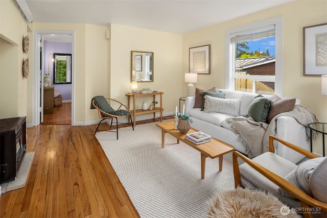4719 S Pearl Street, Seattle, WA 98118