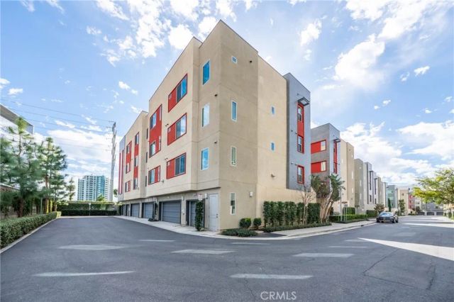 202 Tribeca, Irvine, CA 92612