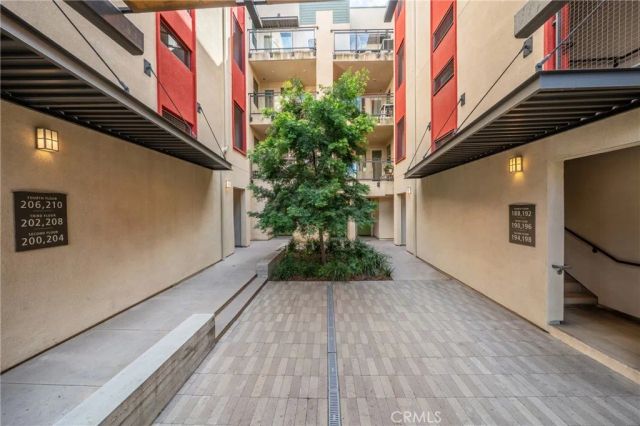 202 Tribeca, Irvine, CA 92612