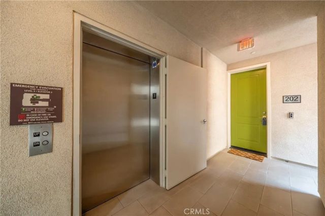 202 Tribeca, Irvine, CA 92612