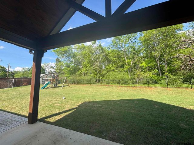 238 Serenity Dr, Bullard, TX 75757