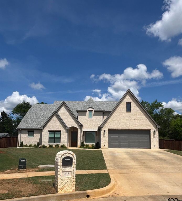 238 Serenity Dr, Bullard, TX 75757