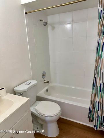 1184 Sapphire Street SE, Palm Bay, FL 32909