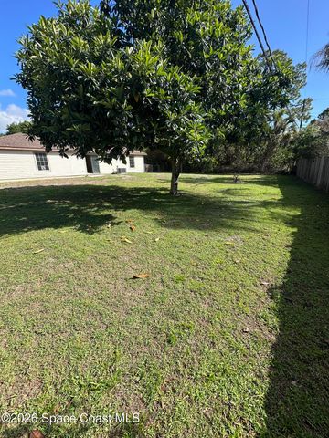 1184 Sapphire Street SE, Palm Bay, FL 32909